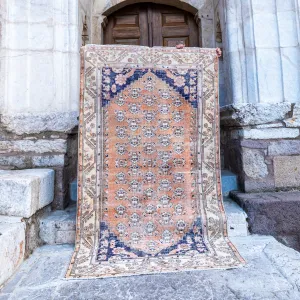 3275 Handwoven Vintage Rug 4'11x8'4