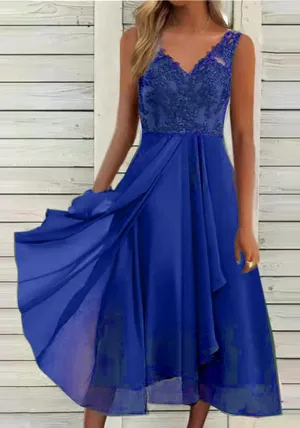 Chic V-Neck Sleeveless Flowing Plus Size Dress for Effortless Sophistication