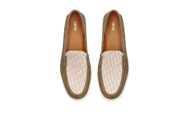 CHRISTIAN DIOR