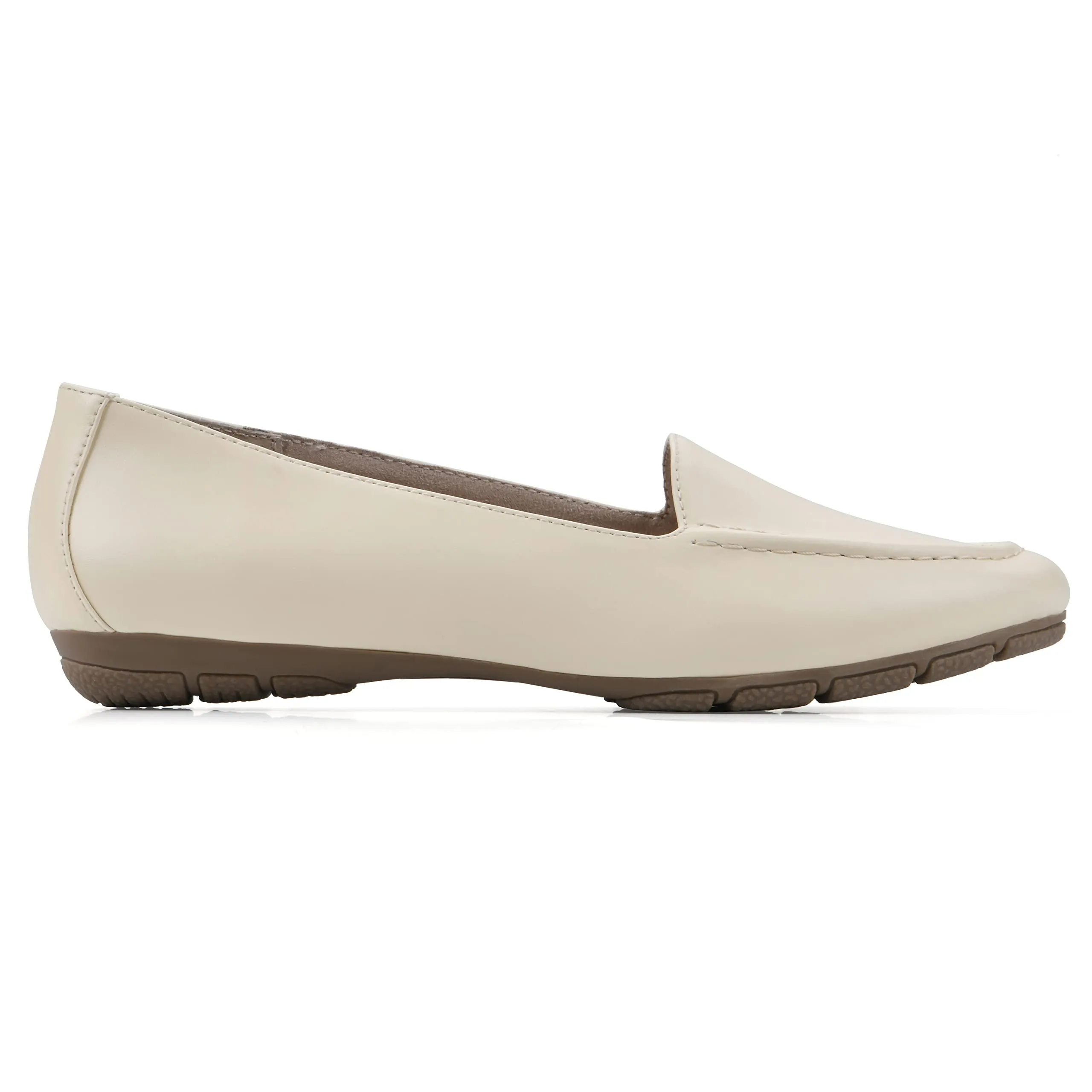 CLIFFS BY WHITE MOUNTAIN Women's Gracefully Tailored Loafer Flat, Buttercream/Smooth, 9.5 W