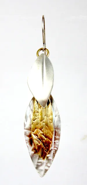 E3520 Elegant Links earrings. Sterling and Brass