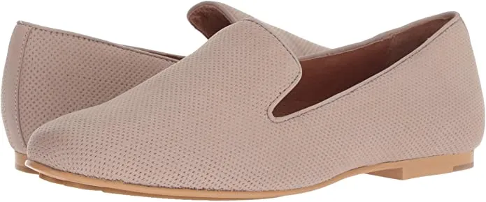 Gentle Souls by Kenneth Cole Women's Eugene 2 Perf Loafer Flat, Mushroom, 7.5 M US