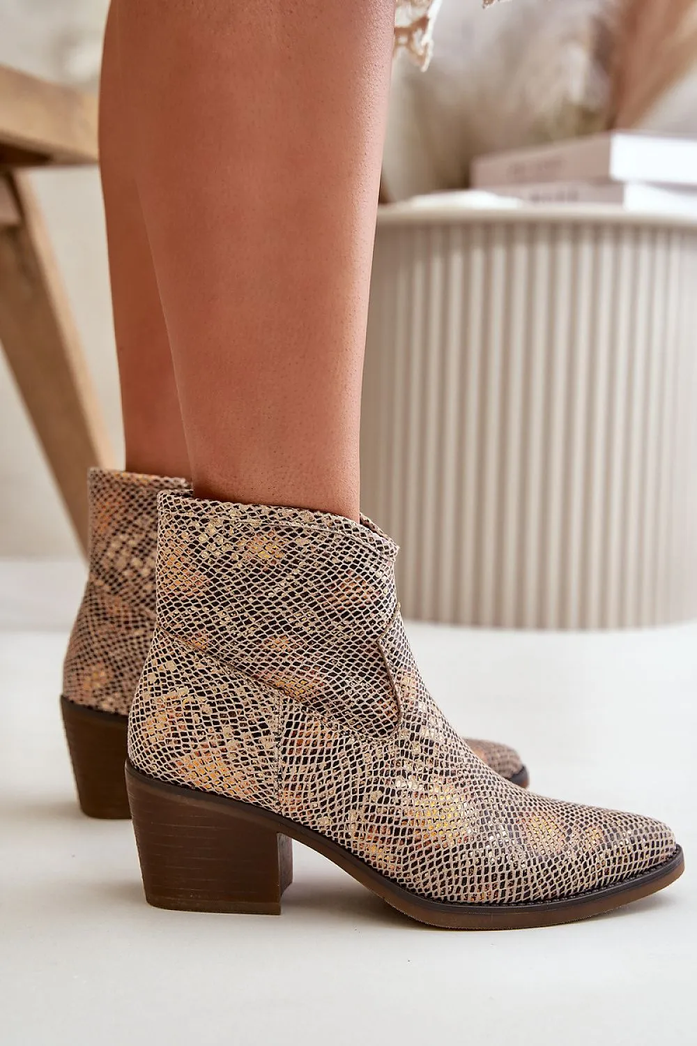 Heel boots