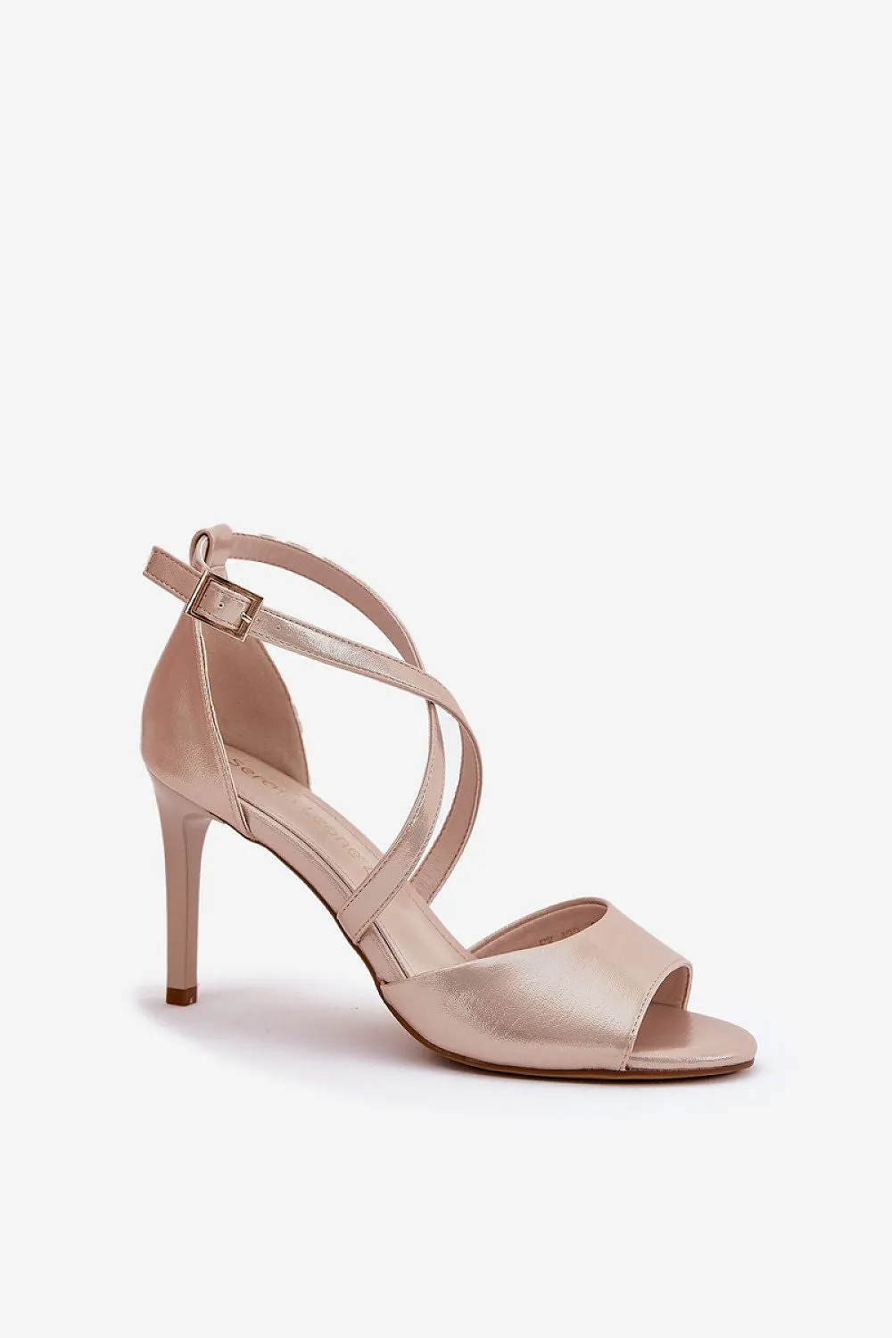 Heel sandals Step in style