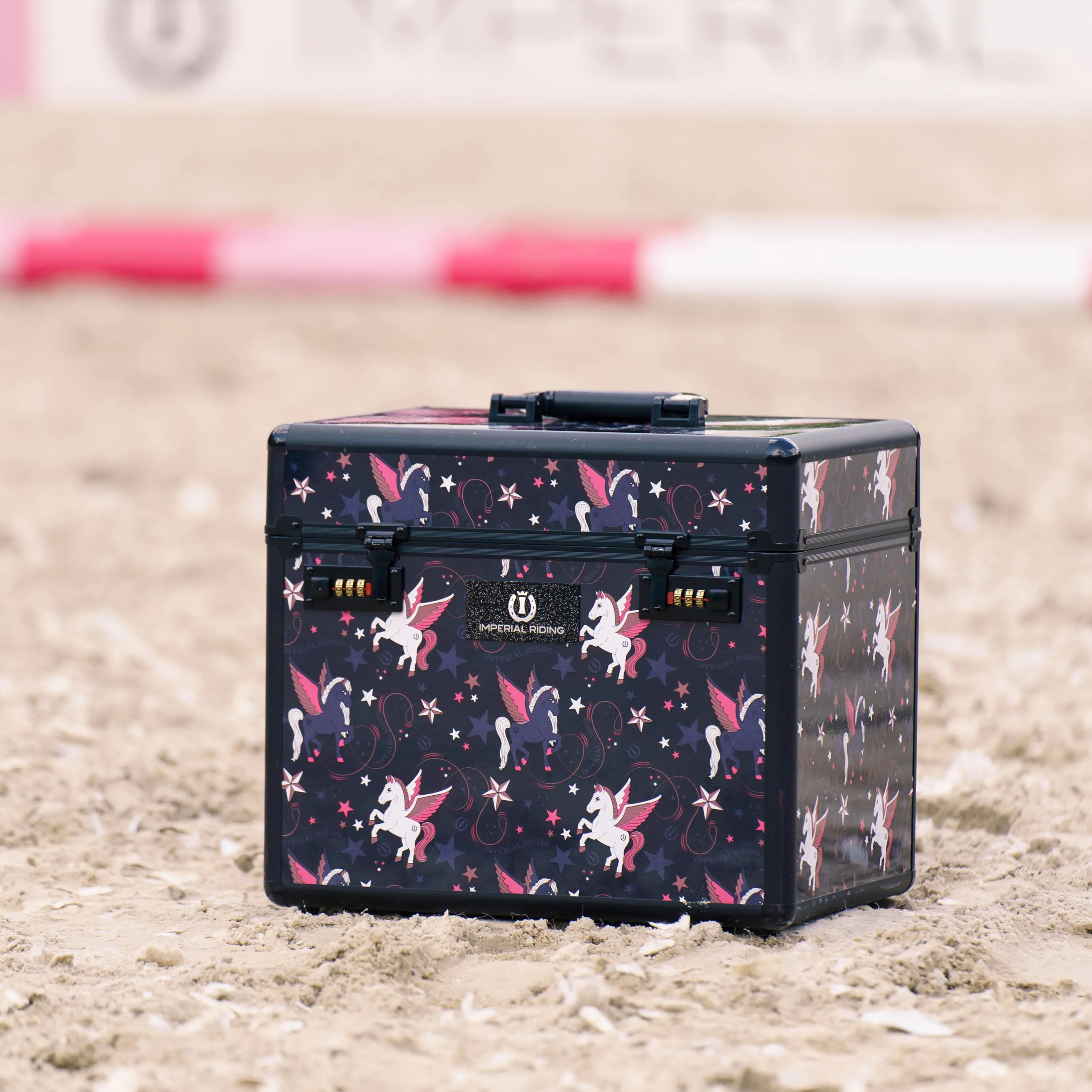 Imperial Riding Grooming Box Shiny, elegant ryktlåda