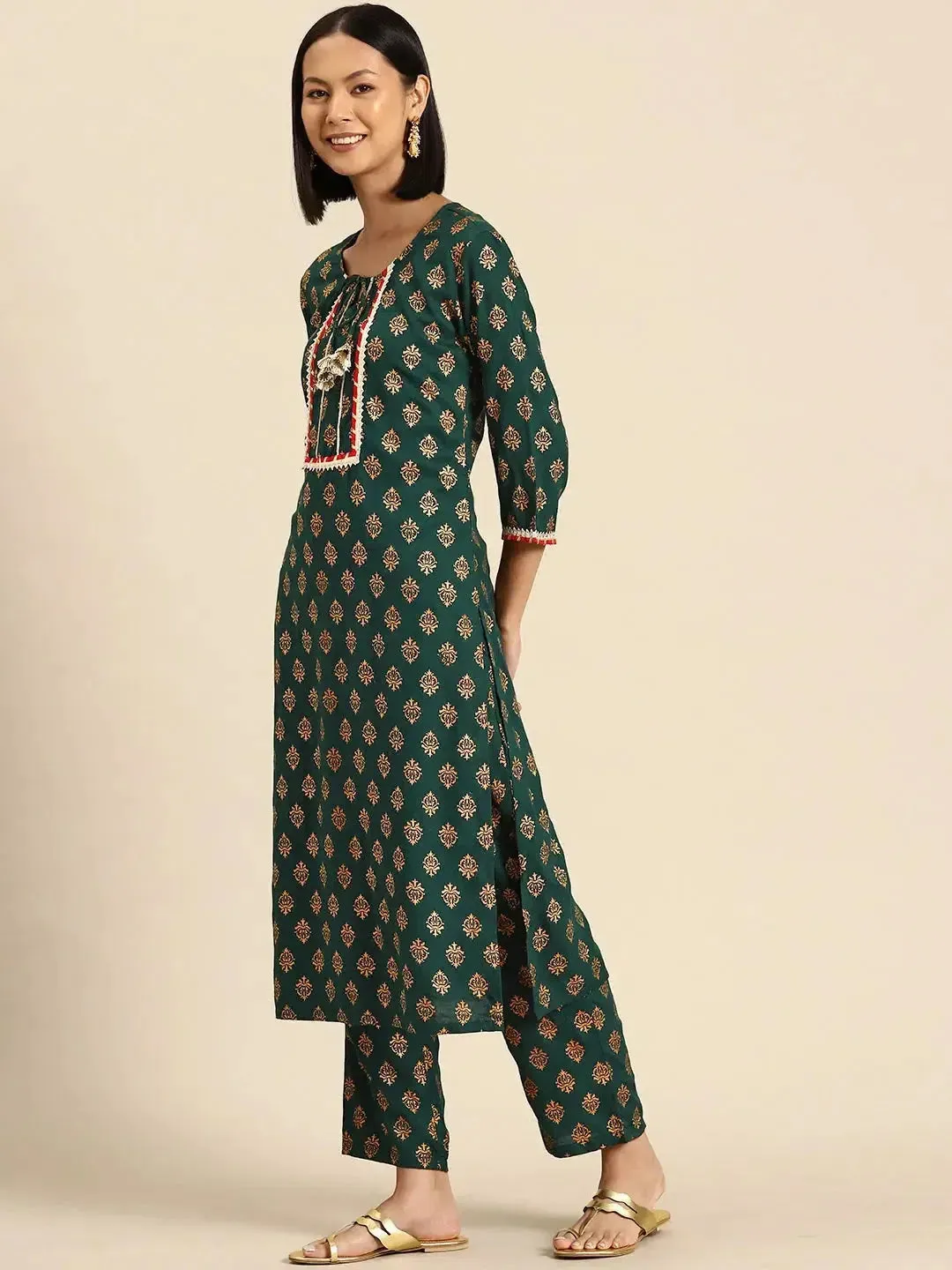 Kurta Pyajama with gota work in Bottle Green Print