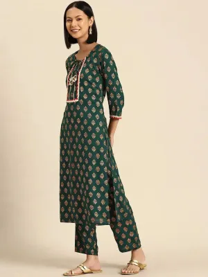 Kurta Pyajama with gota work in Bottle Green Print