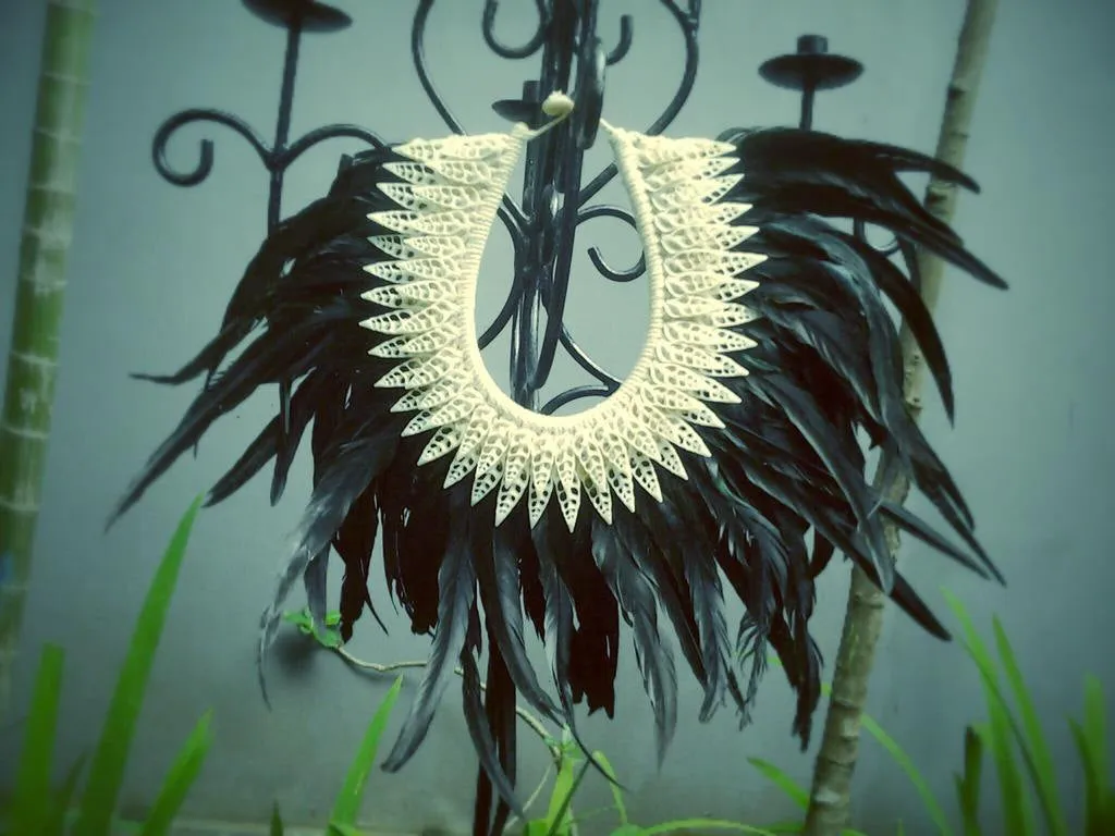 Papua Native Warrior necklace with Black Feathers and white shells