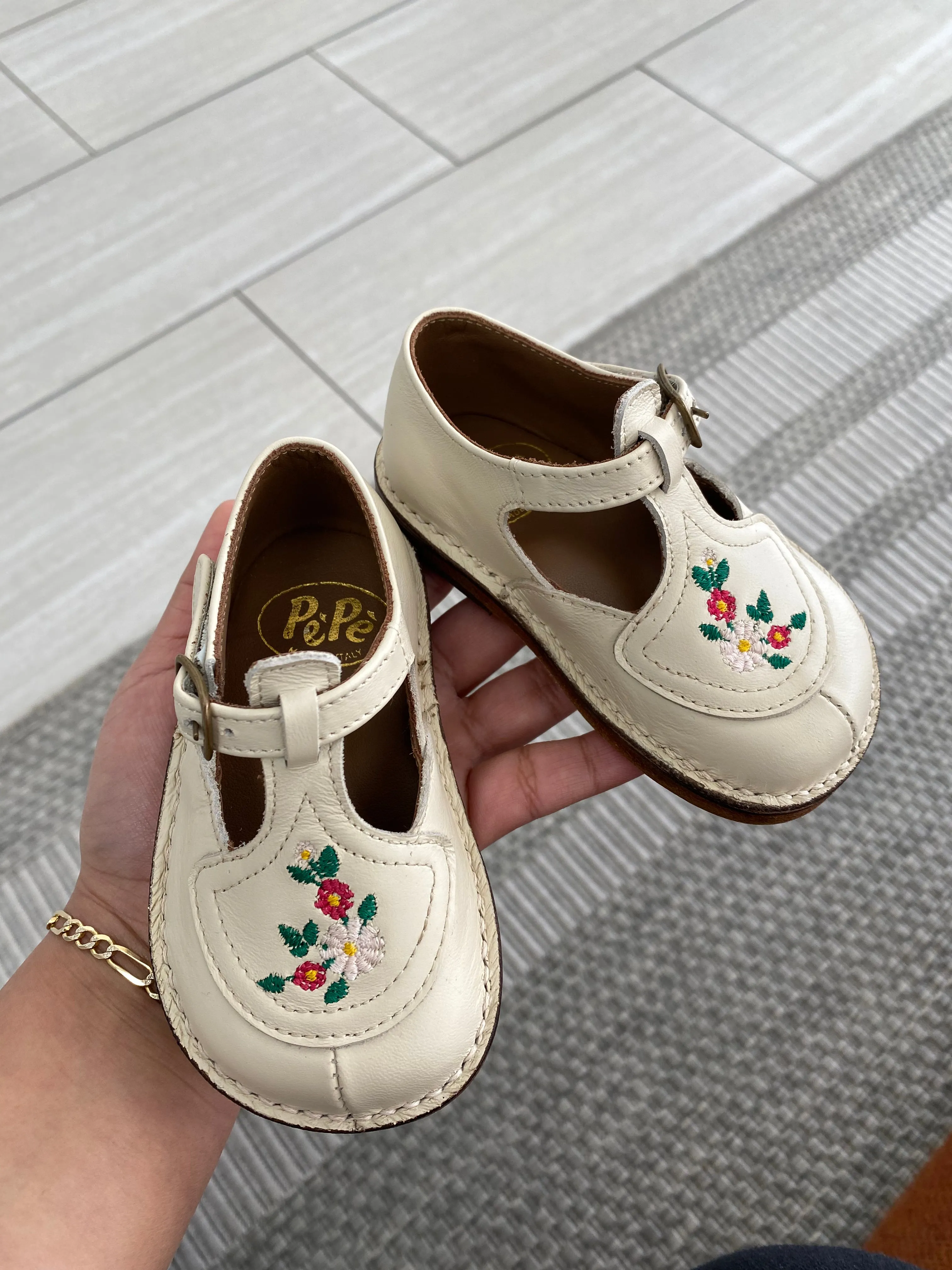 Pepe Milk Flower Vintage T Strap Loafer