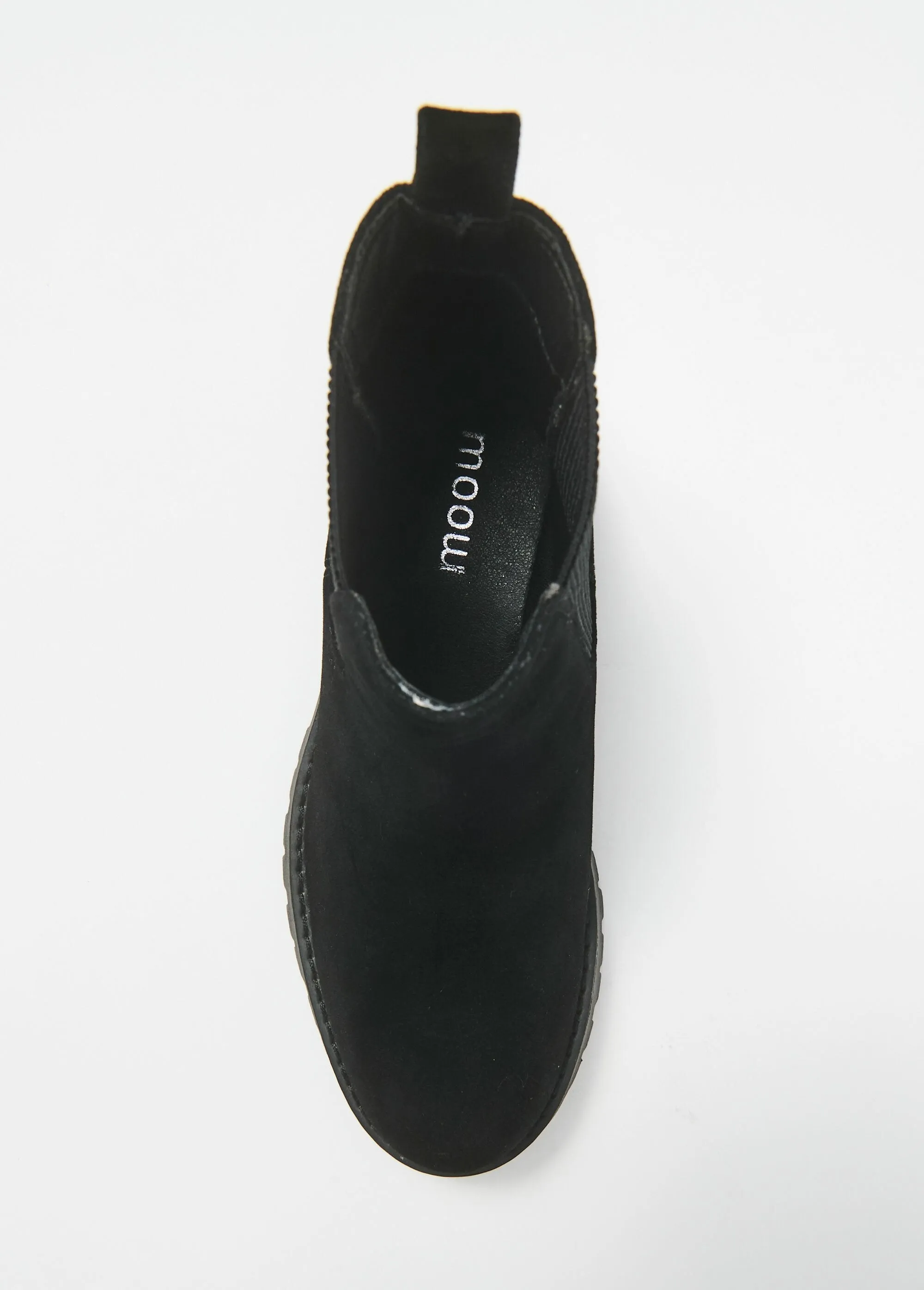 Suede effect Chelsea boots with notched sole