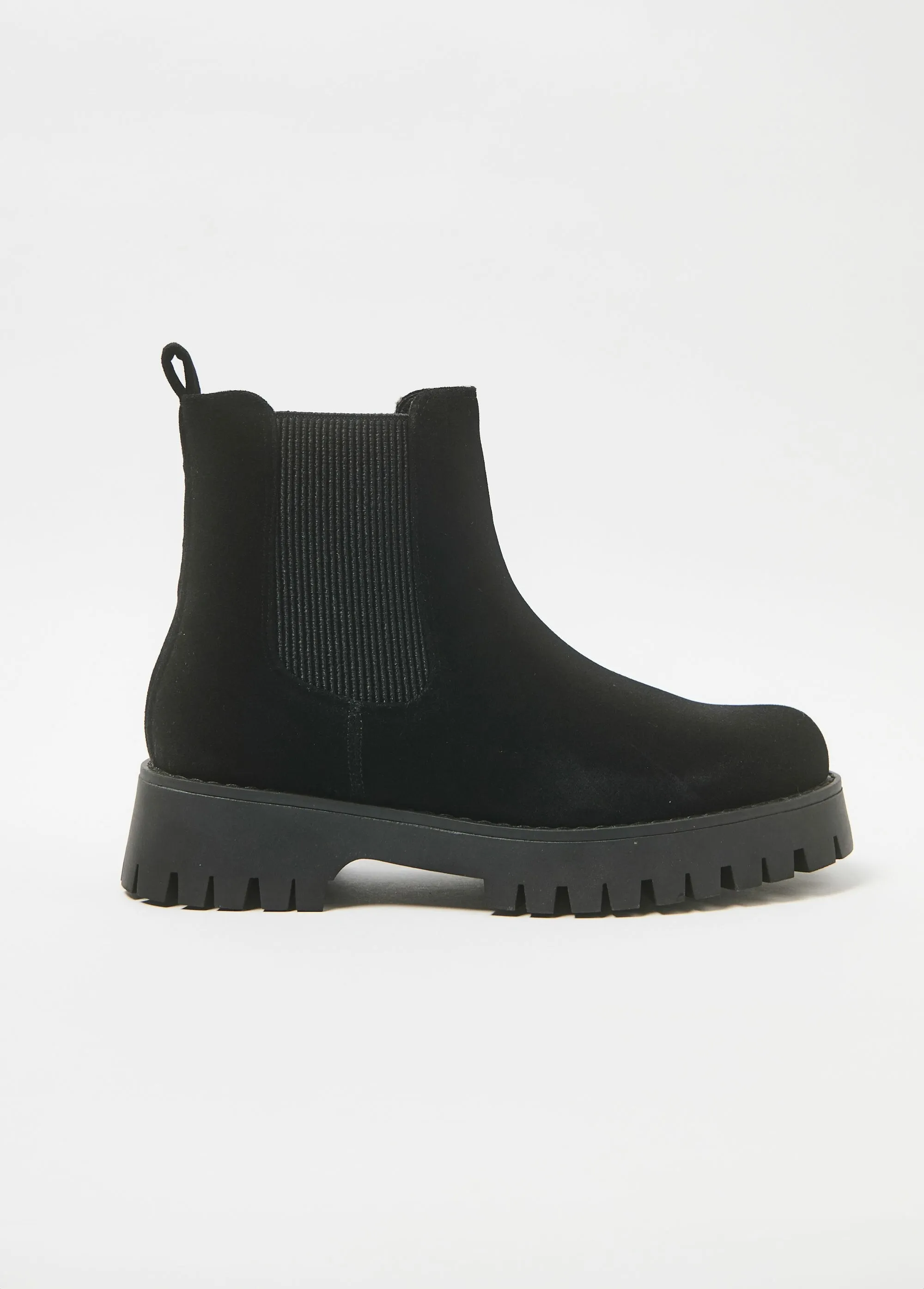Suede effect Chelsea boots with notched sole