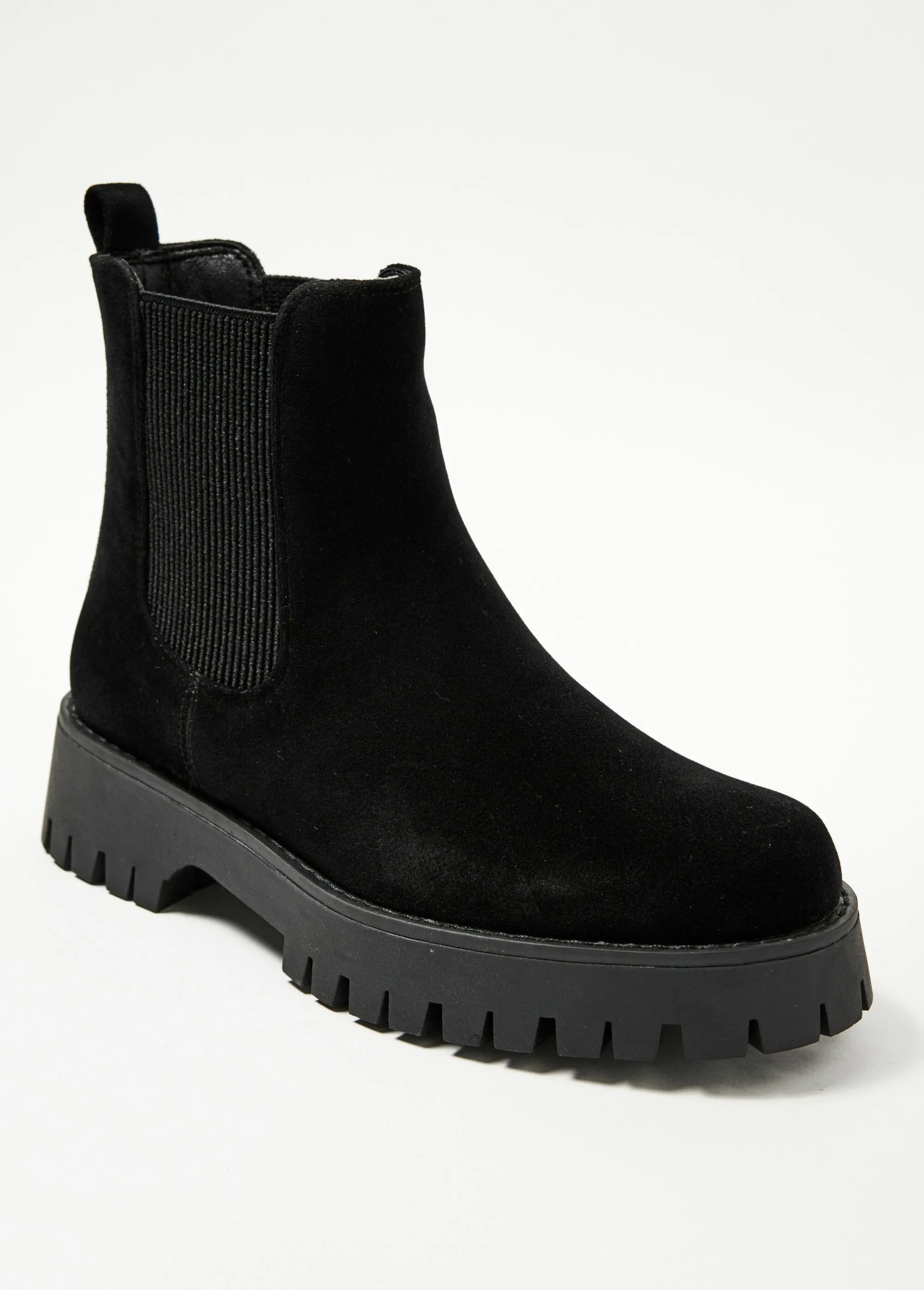 Suede effect Chelsea boots with notched sole