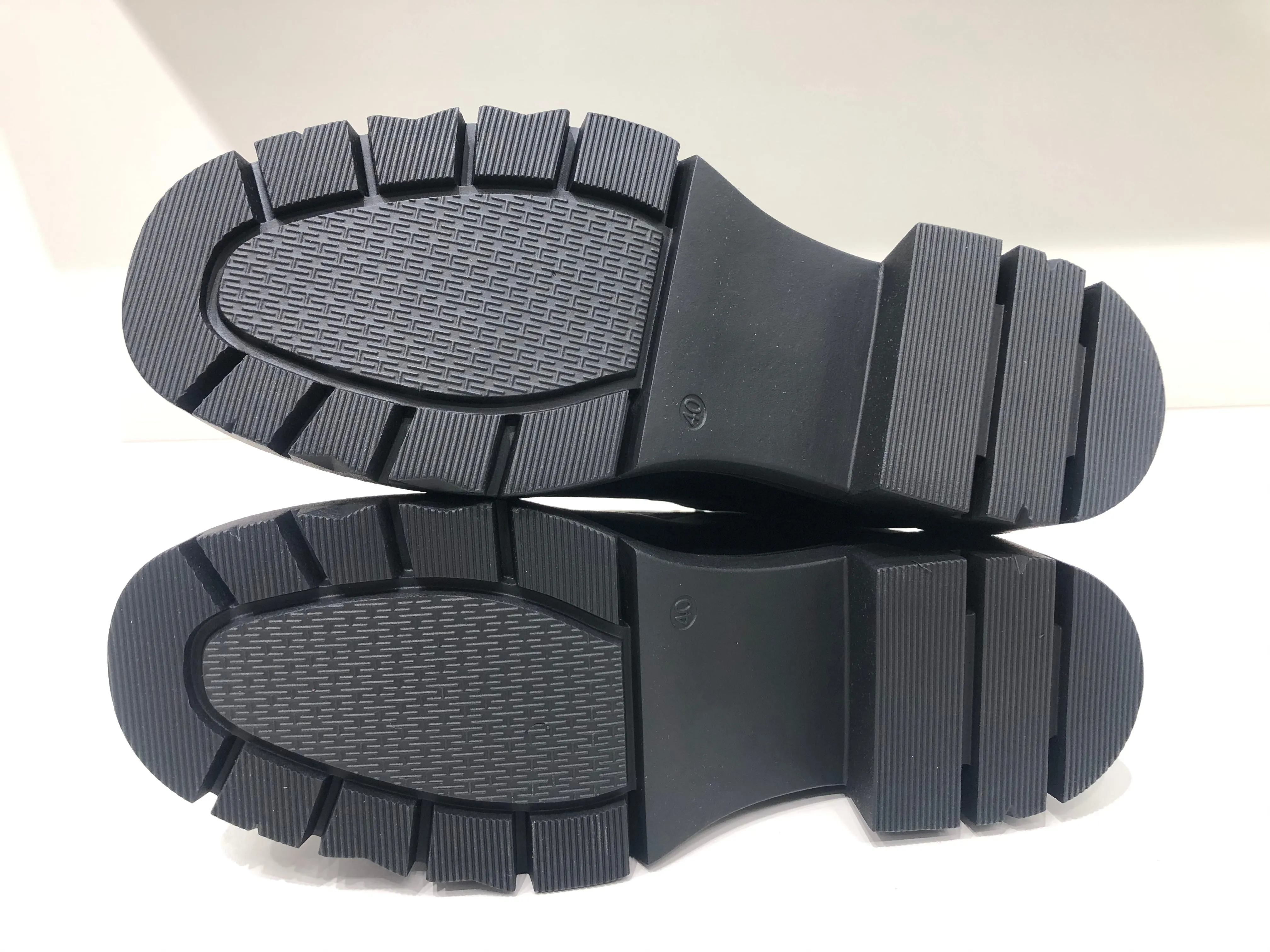 TEMPO BLACK